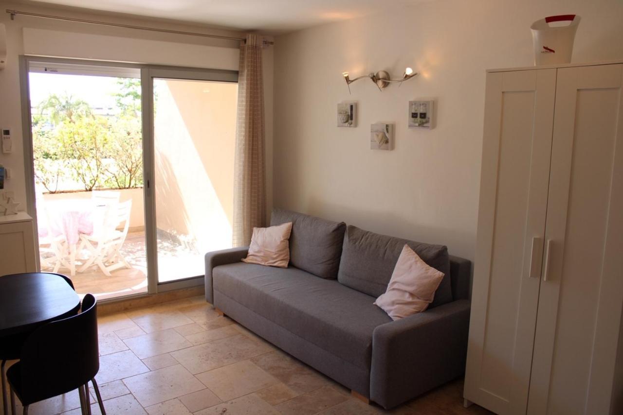 Holidays Hyeres Luaran gambar