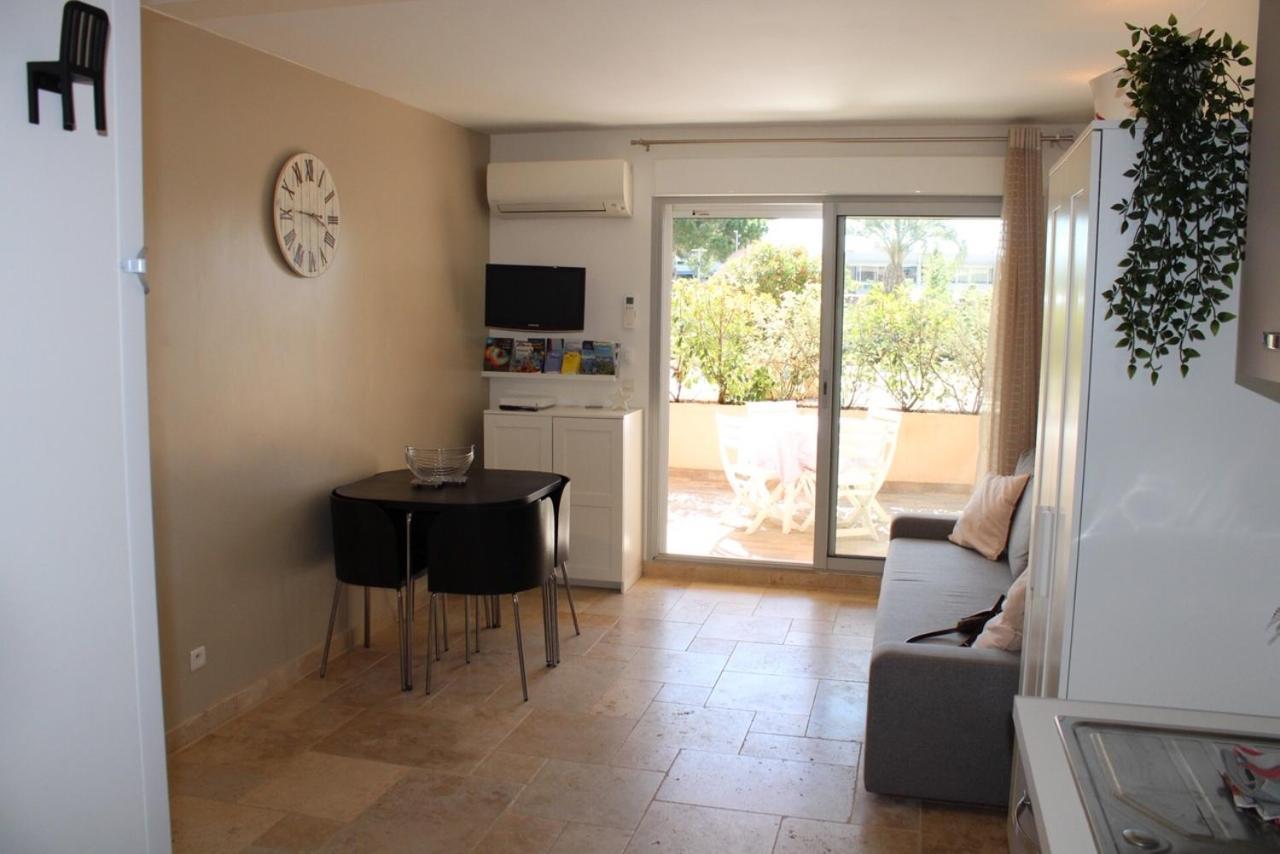 Holidays Hyeres Luaran gambar